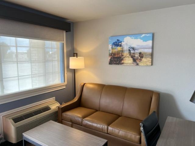 Garden Inn & Suites Hebbronville Exteriör bild