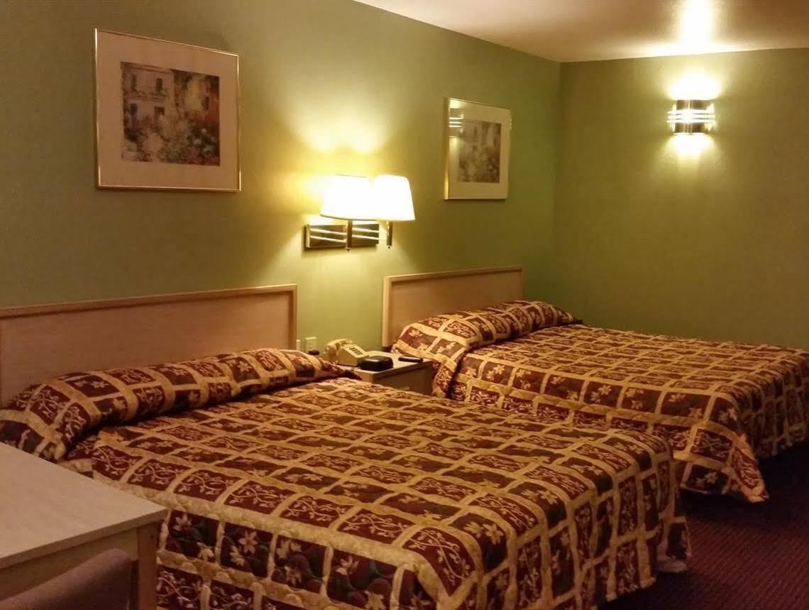 Garden Inn & Suites Hebbronville Exteriör bild